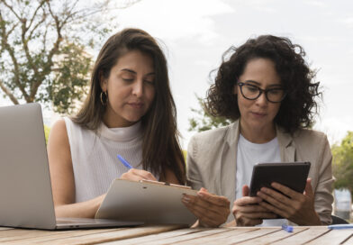 Como retomar o protagonismo da própria trajetória: Confira cinco dicas de brasileiras que voltaram a estudar após anos