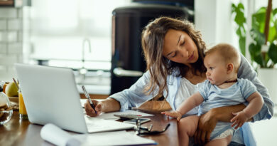 Mães retomam os estudos e redefinem a própria trajetória profissional 